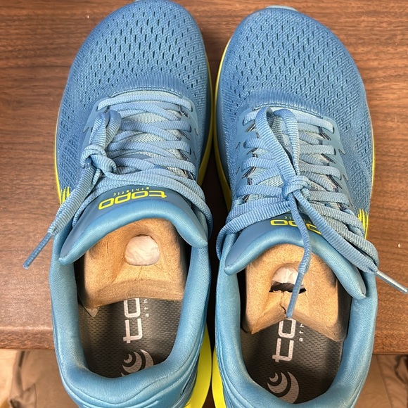 Topo Athletic Phantom 3 - Picture 3 of 9